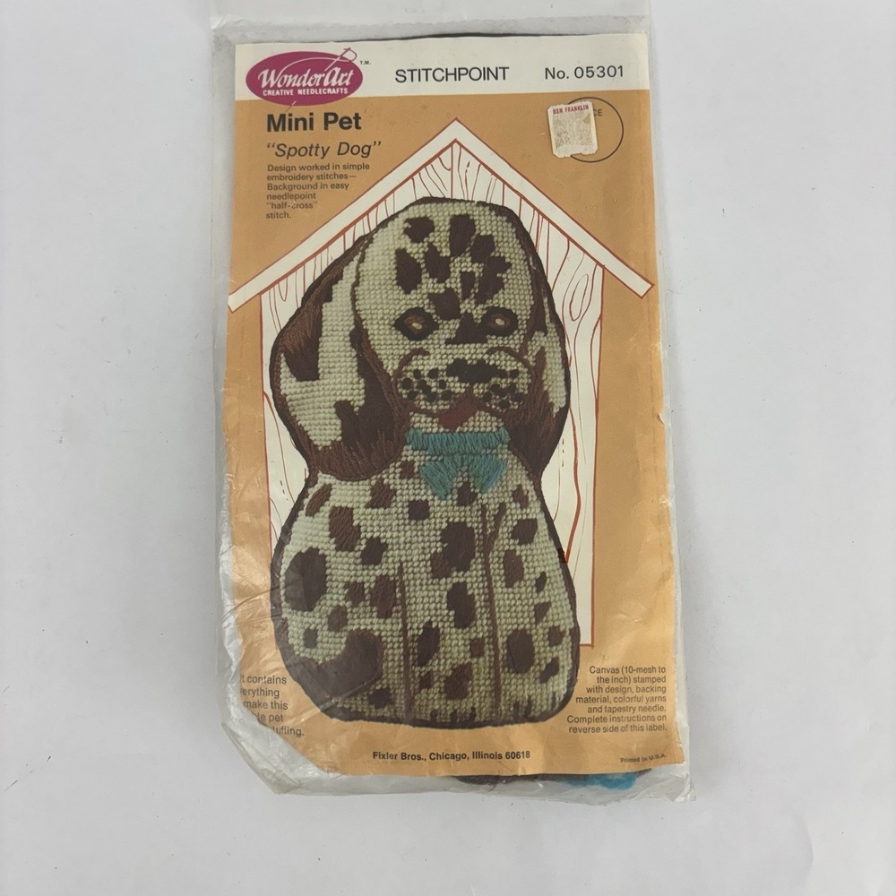 Vintage WonderArt Stitchpoint Mini Pet SPOTTY DOG Cross Stitch Kit #05301